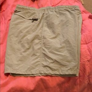 Guide Series packable SzM men’s gray shorts
